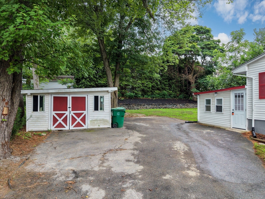 83 Rolf Avenue Chicopee, MA 01020 - Photo 27 of 30