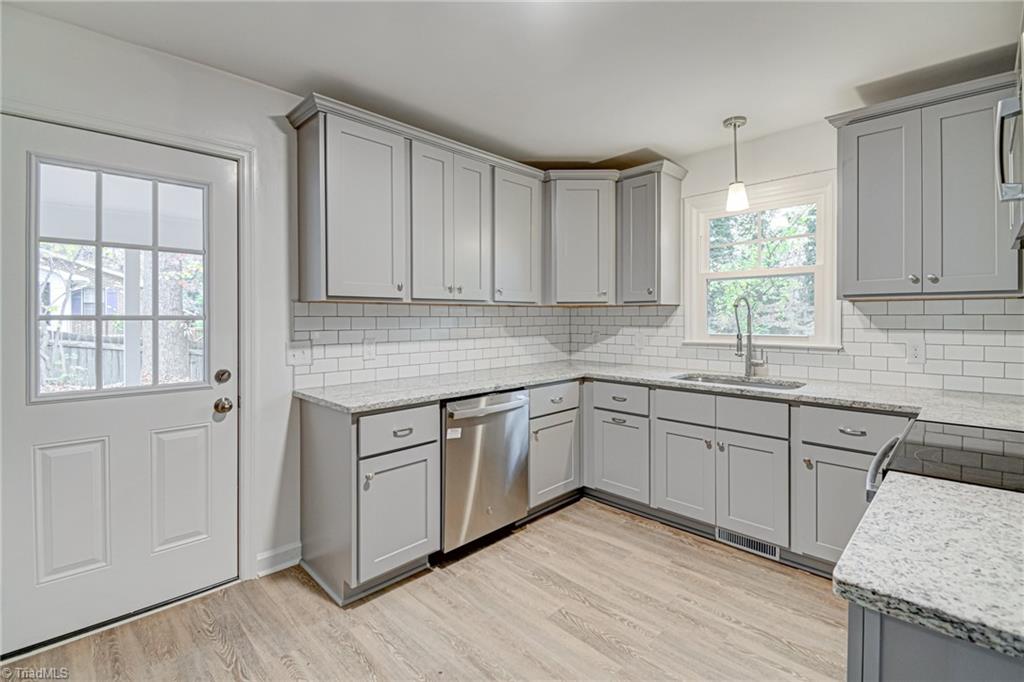 5430 Phillips Bridge Road Winston-Salem, NC 27104 - Photo 7 of 28