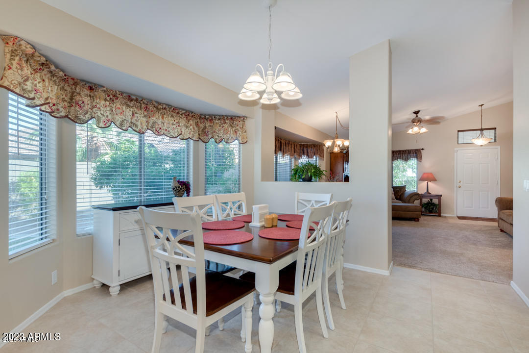 1833 North Sunview Mesa, AZ 85205 - Photo 11 of 54 11 Dinnette Bay Window