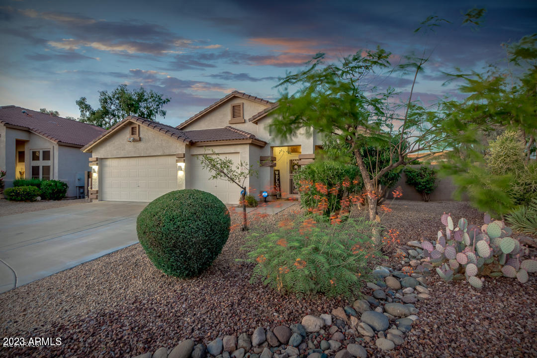 1833 North Sunview Mesa, AZ 85205 - Photo 3 of 54 03 Front