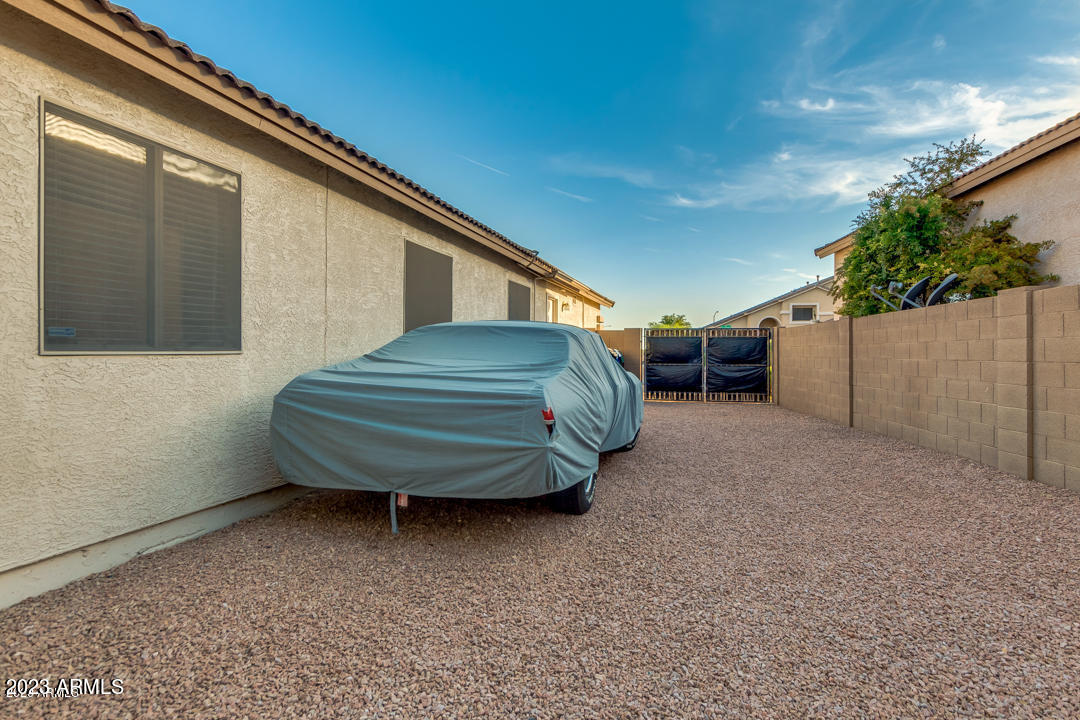 1833 North Sunview Mesa, AZ 85205 - Photo 31 of 54 31 RV Gate
