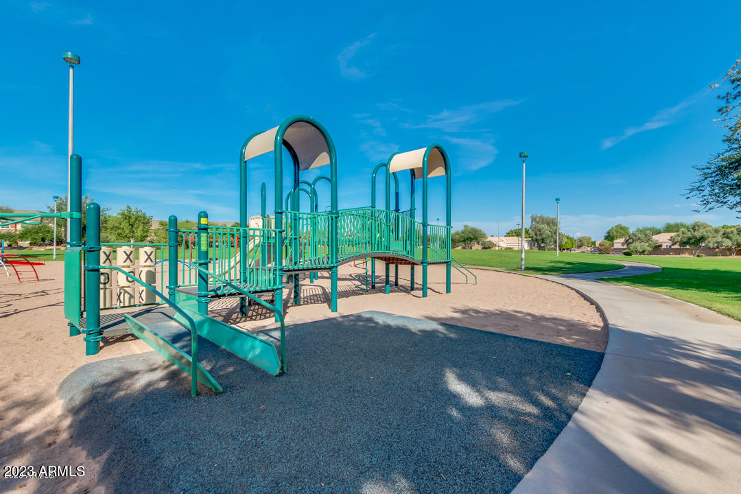 1833 North Sunview Mesa, AZ 85205 - Photo 36 of 54 36 Community Park