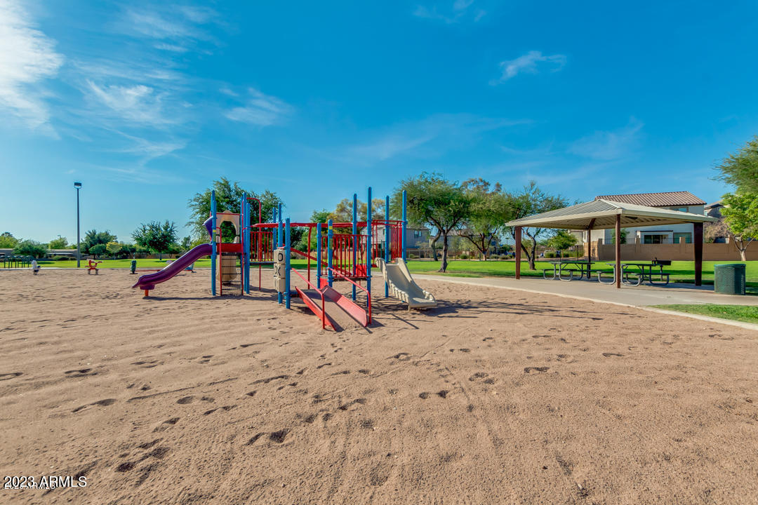 1833 North Sunview Mesa, AZ 85205 - Photo 38 of 54 38 Community Park