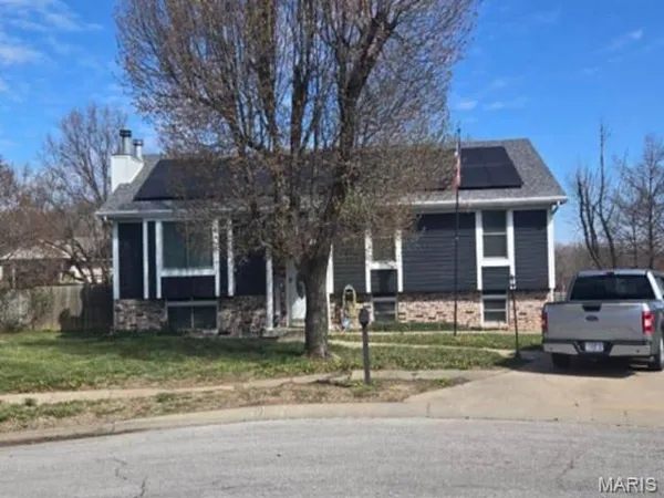 $201,800 | 1232 North Sioux Court, Independence, MO 64056