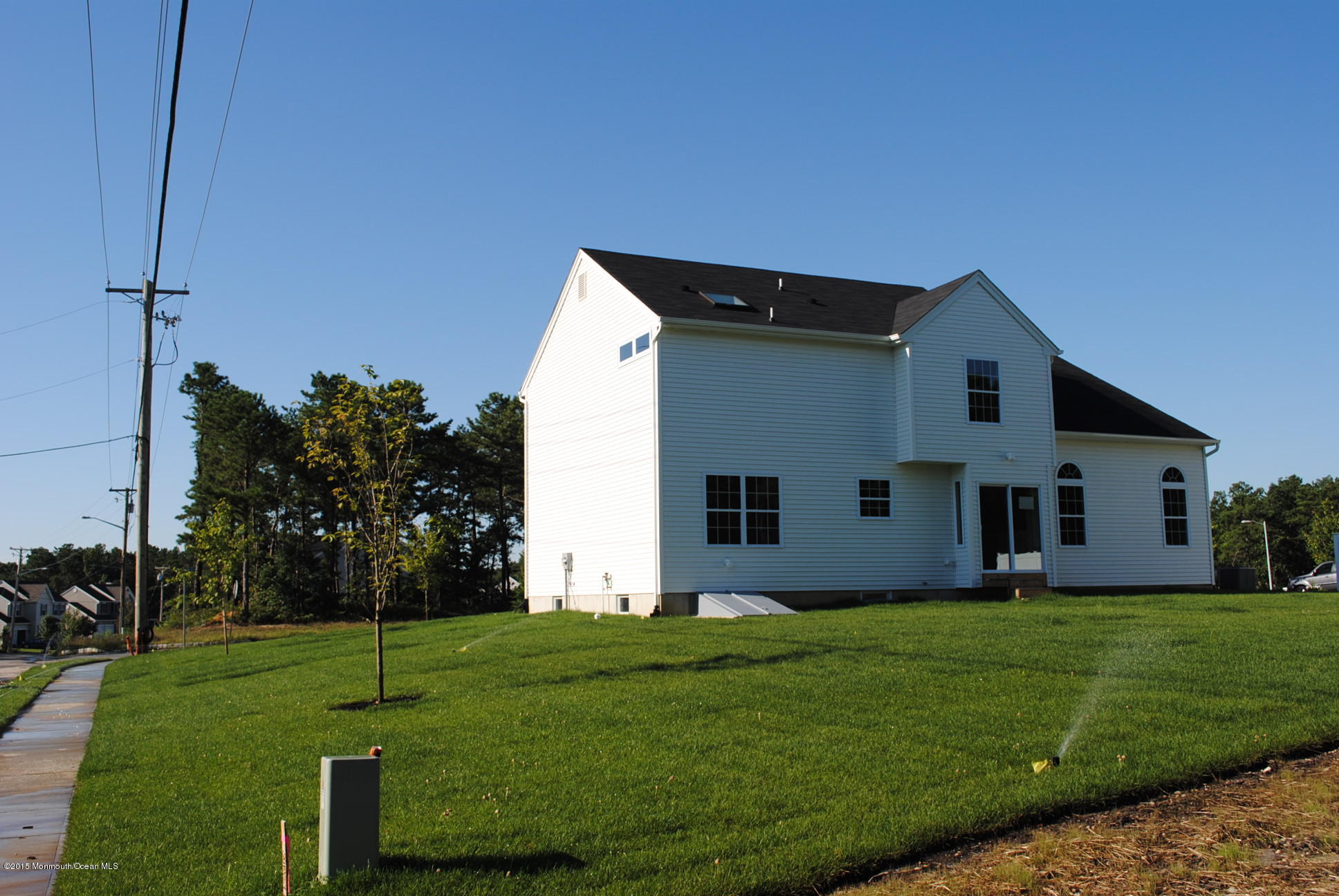 21 Bobstay Road Barnegat, NJ 08005 - Photo 5 of 17 a front view of house with yard