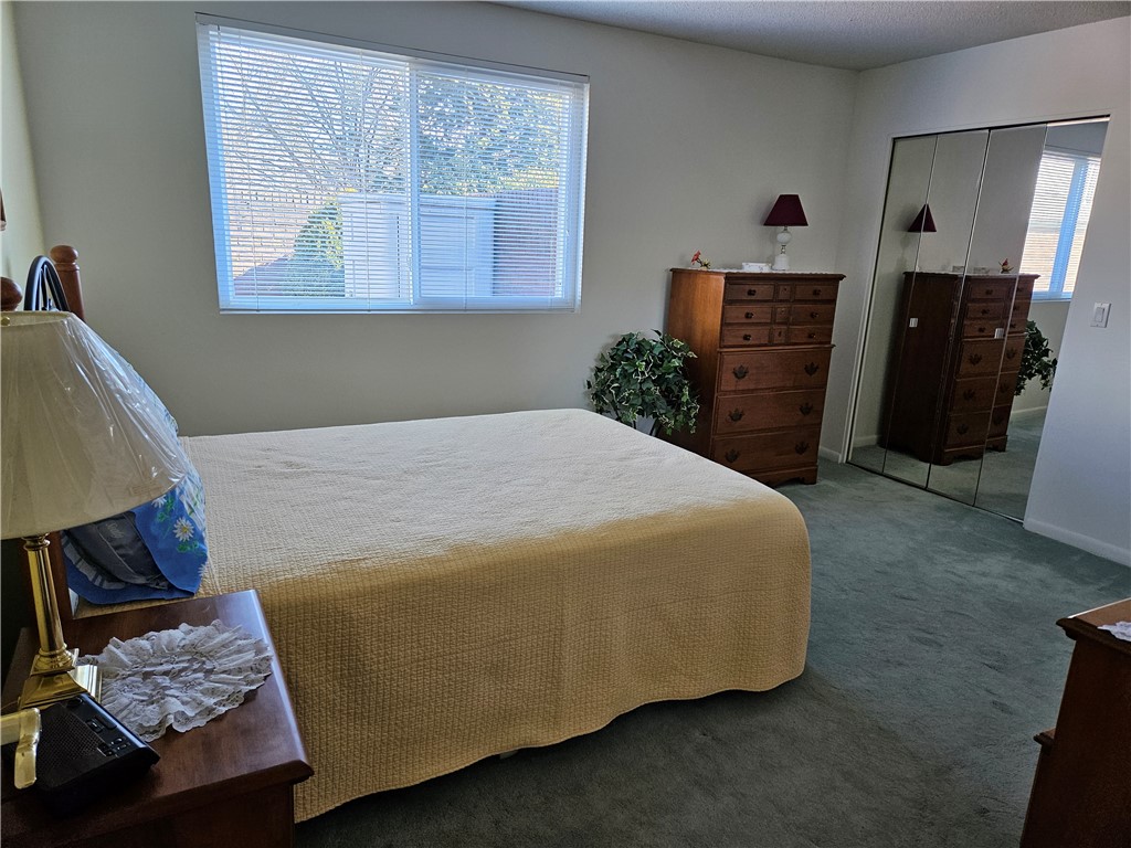 951 Brighton Way Warwick, RI 02886 - Photo 15 of 25