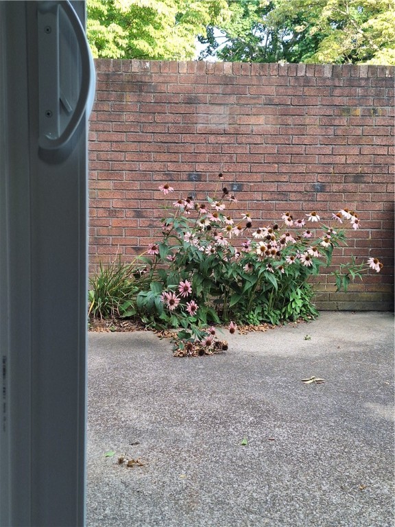 951 Brighton Way Warwick, RI 02886 - Photo 6 of 25