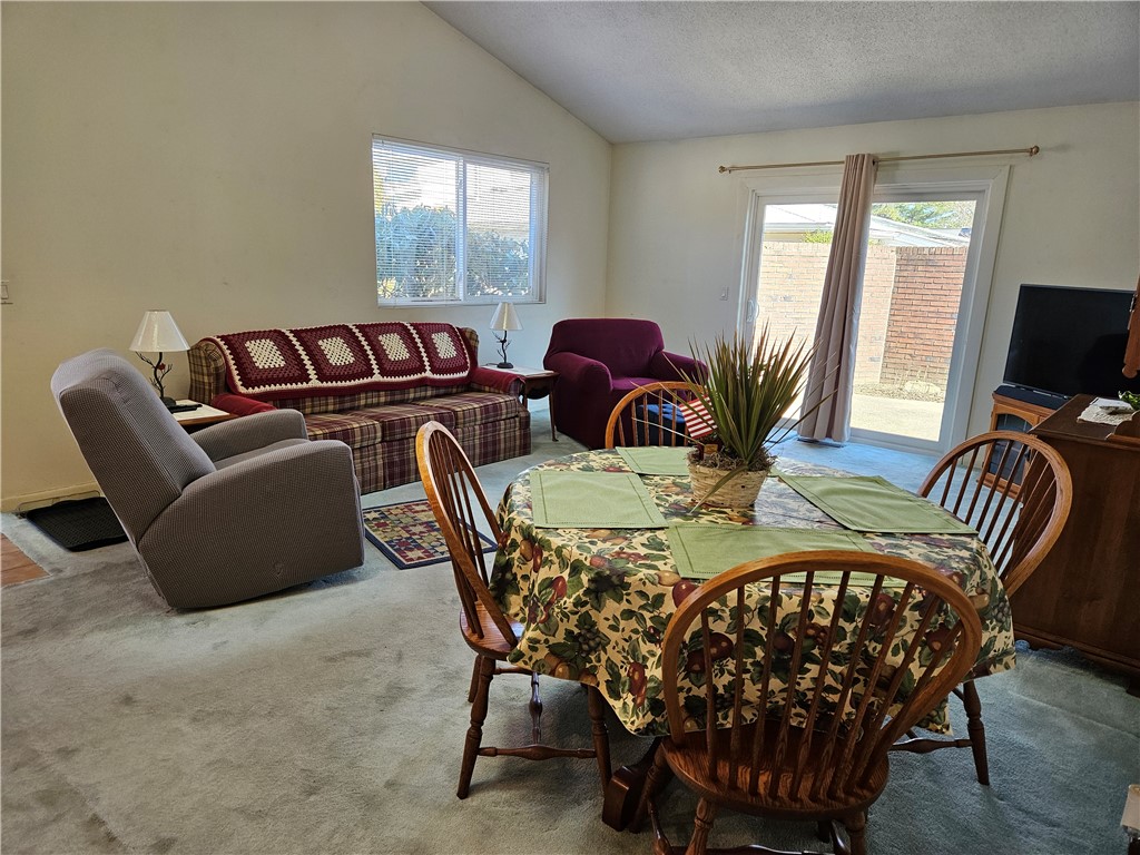 951 Brighton Way Warwick, RI 02886 - Photo 8 of 25