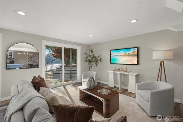 $2,490,000 | 2804 179th Avenue East, Lake Tapps, WA 98391