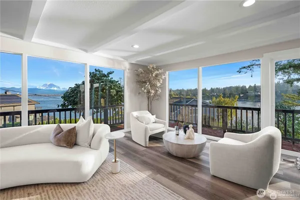 $2,490,000 | 2804 179th Avenue East, Lake Tapps, WA 98391