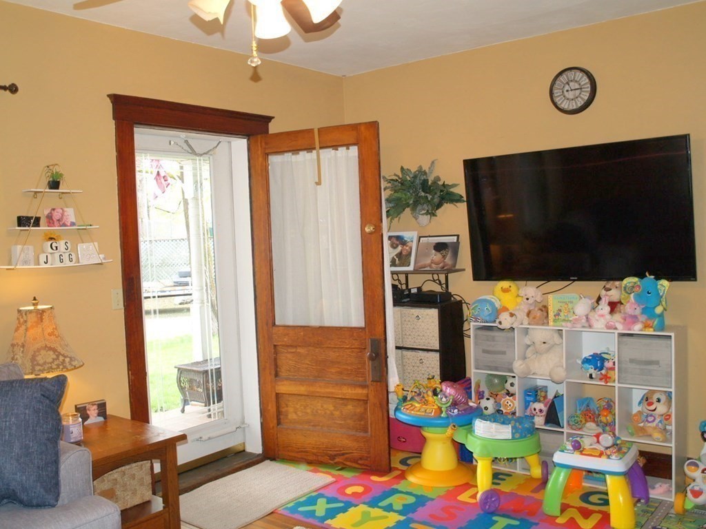 1-3 Brentham Road North Billerica, MA 01862 - Photo 5 of 42