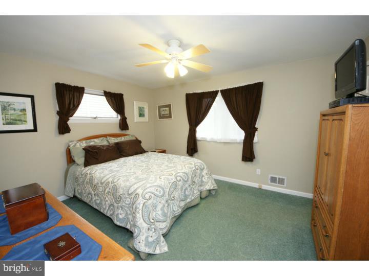 10 Shellflower Lane Hamilton, NJ 08690 - Photo 14 of 23 Bedroom - Main