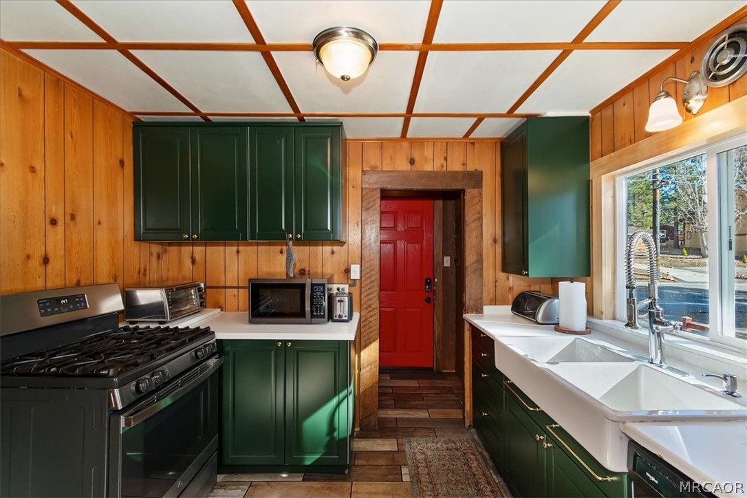 294 Edgemoor Road Big Bear Lake, CA 92315 - Photo 13 of 50