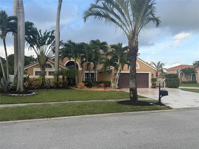 $825,000 | 5532 Descartes Circle, Boynton Beach, FL 33472