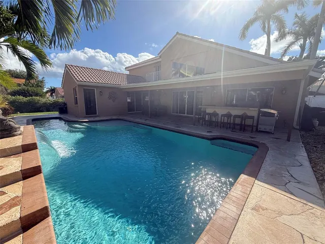 $825,000 | 5532 Descartes Circle, Boynton Beach, FL 33472