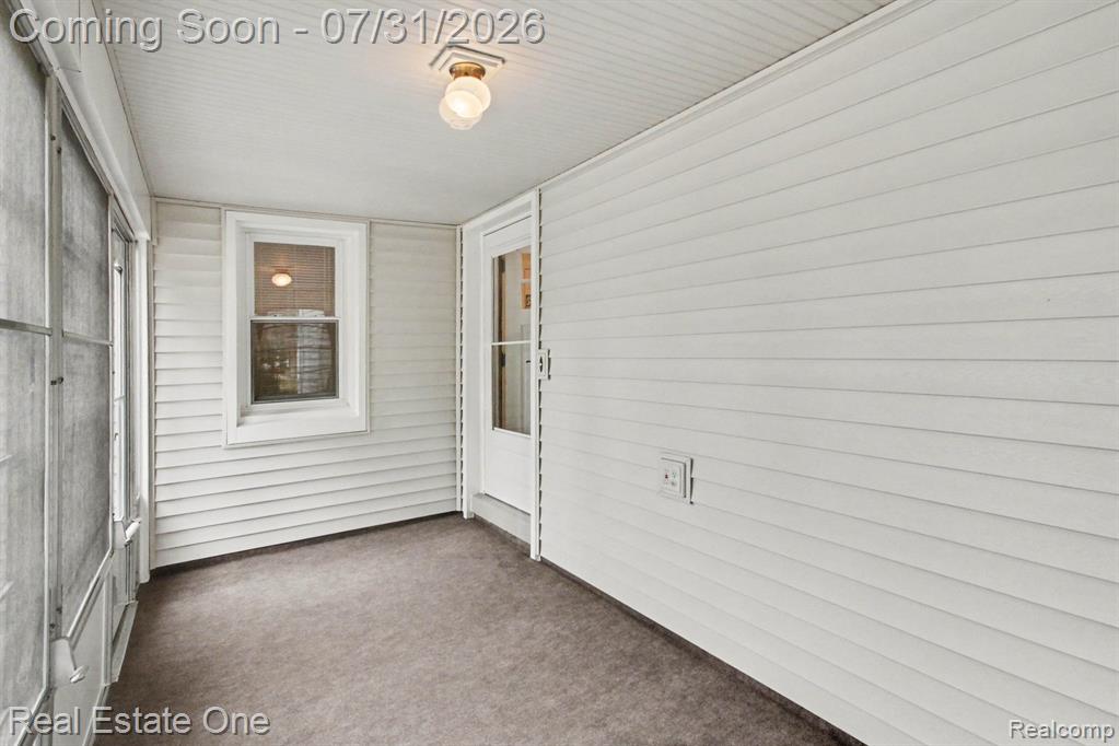 9116 Hix Road Livonia, MI 48150 - Photo 15 of 31