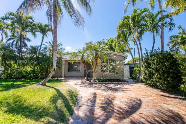 $5,999 | 1120 North 13th Terrace, Hollywood, FL 33019