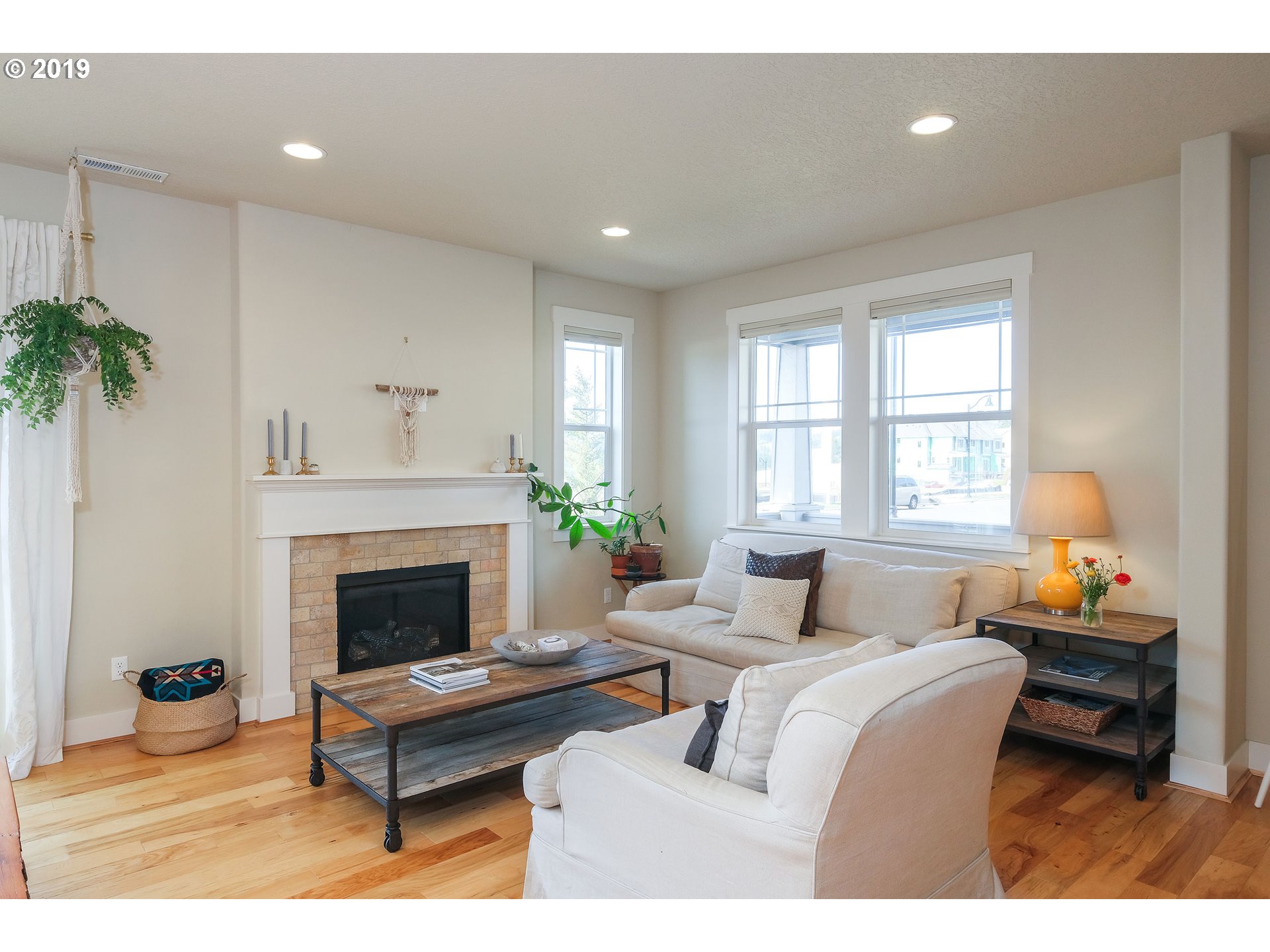 14998 Northwest Shackelford Road Portland, OR 97229 - Photo 3 of 19 Gallery Image 3