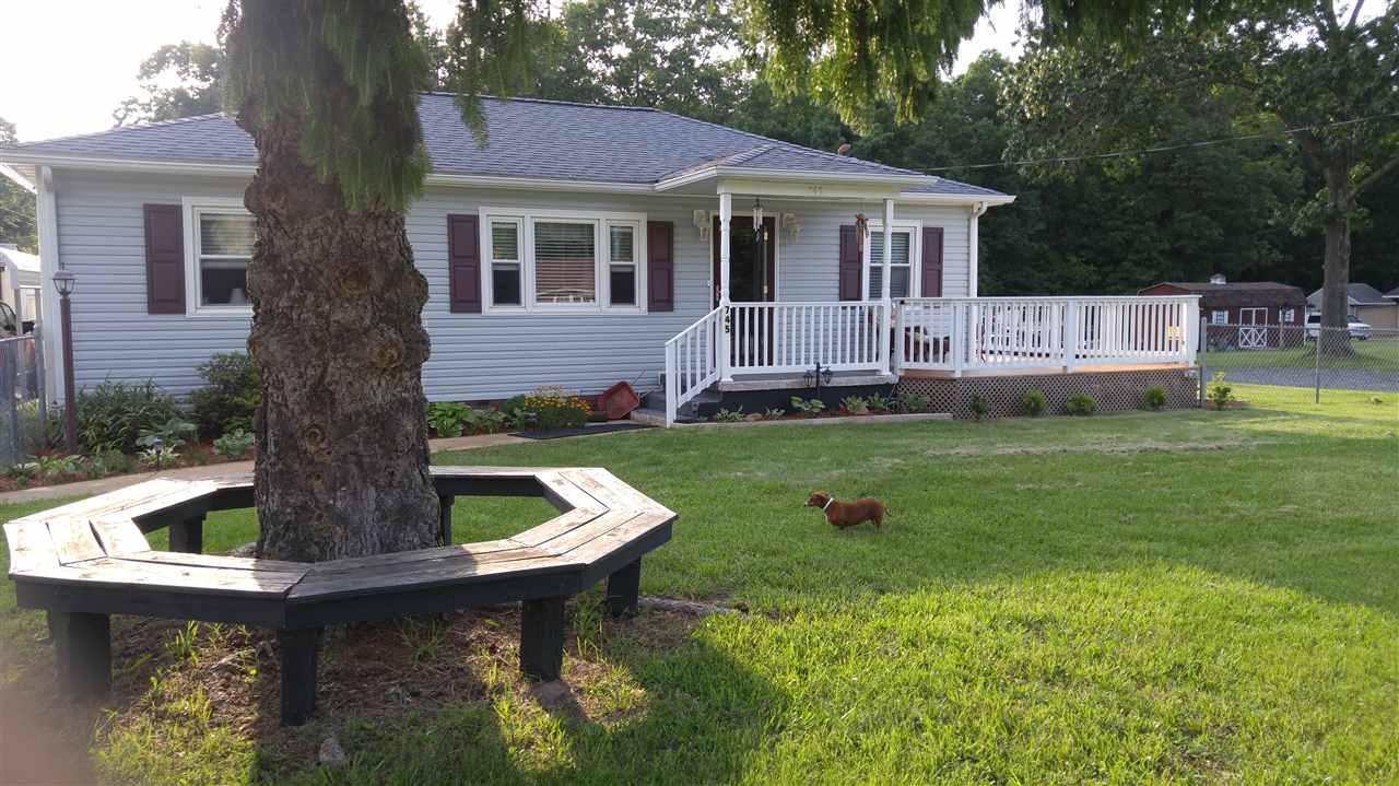 745 Mt Torrey Road Lyndhurst, VA 22952 - Photo 3 of 27 Gallery Image 3