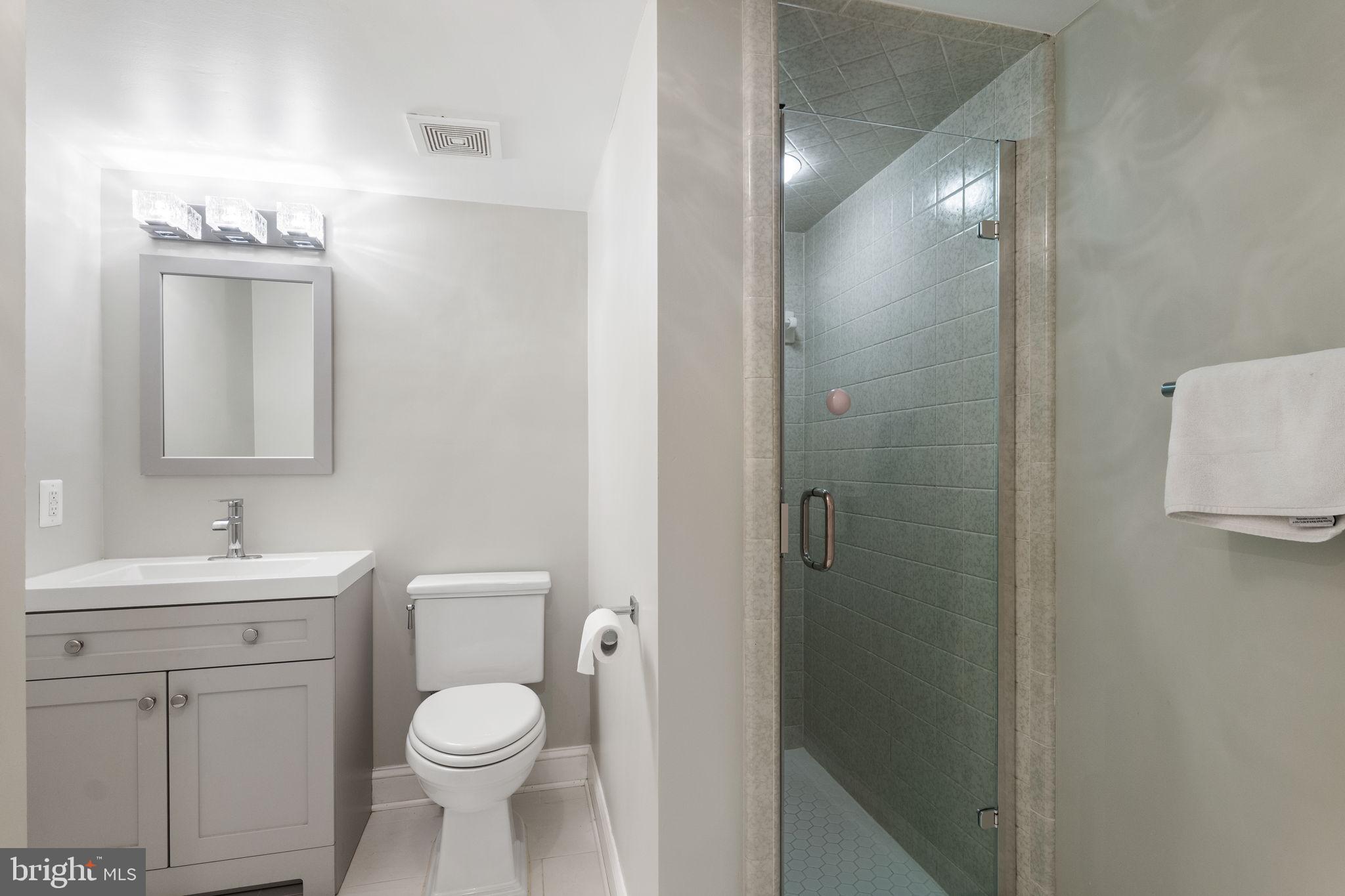 3436 Holly Road Annandale, VA 22003 - Photo 44 of 87