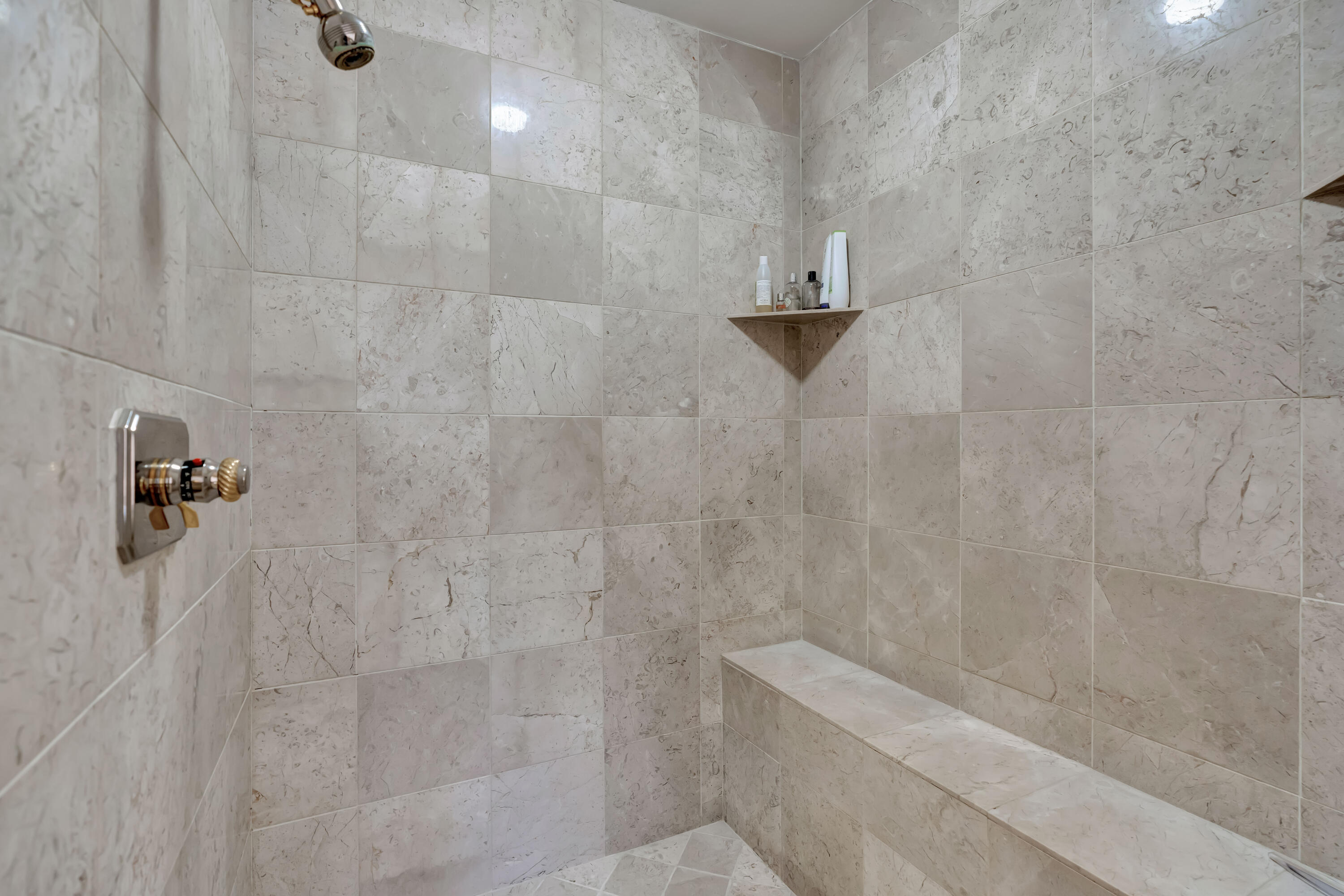 266 Locha Drive Jupiter, FL 33458 - Photo 24 of 60 a bathroom with a shower