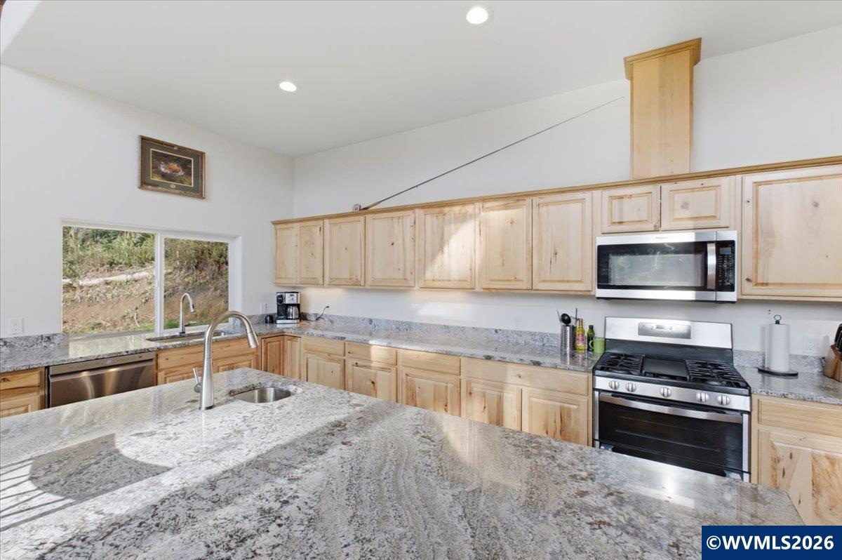 53 Olalla Road Toledo, OR 97391 - Photo 12 of 48