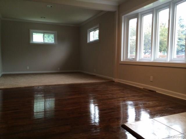 3857 Samuel Avenue Rochester, MI 48309 - Photo 17 of 20 photo 17.jpg