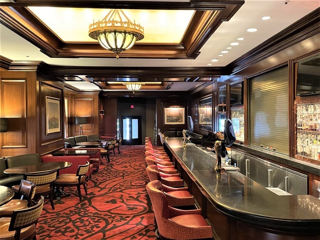 20 Rowes Wharf, Unit 604 Boston, MA 02110 - Photo 20 of 20 a room with lots of tables and chairs