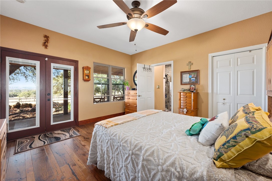 4909 Lookout Ridge Drive Marble Falls, TX 78654 - Photo 19 of 39