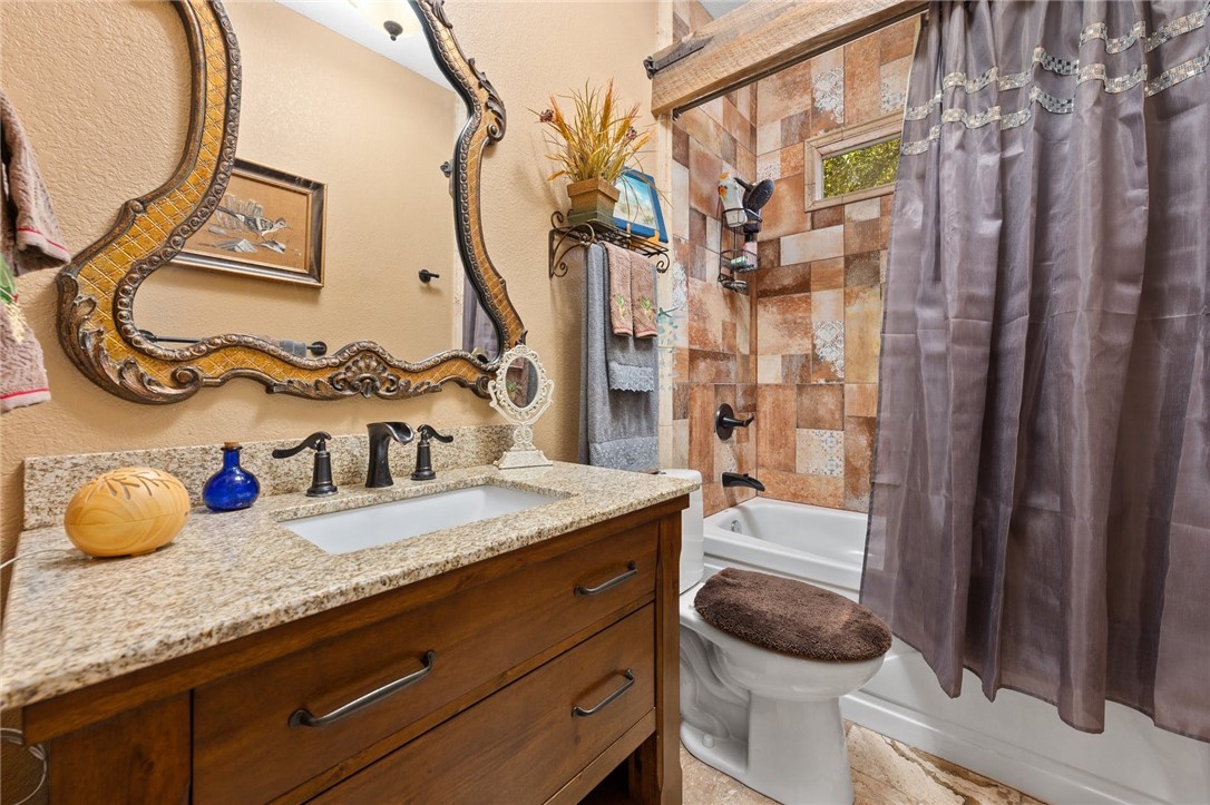 4909 Lookout Ridge Drive Marble Falls, TX 78654 - Photo 26 of 39