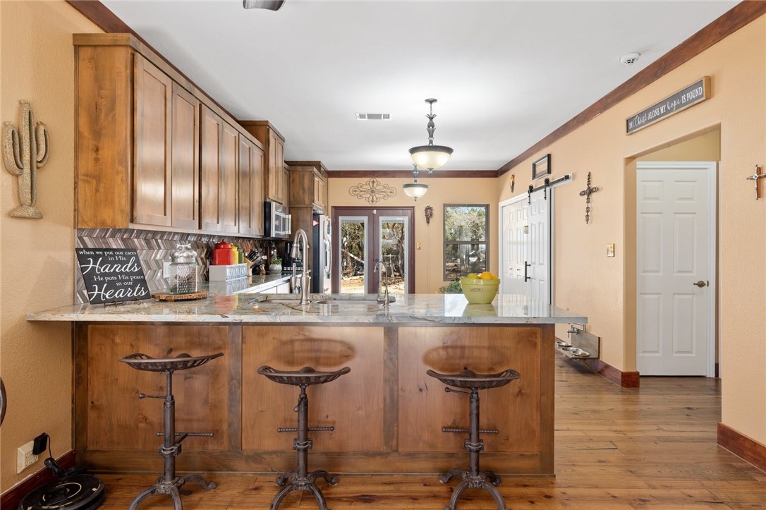 4909 Lookout Ridge Drive Marble Falls, TX 78654 - Photo 9 of 39