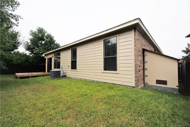 $2,095 | 2204 Old Sterling Road, Cedar Park, TX 78613