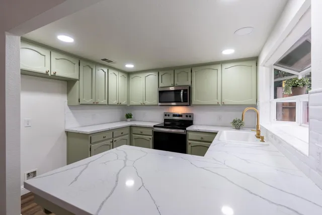 $439,900 | 899 La Jolla Way, Merced, CA 95348