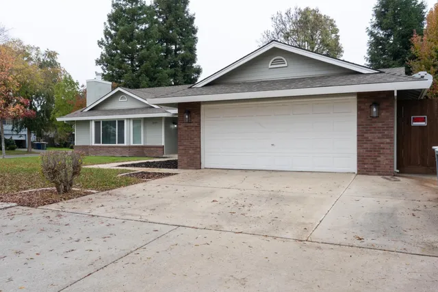 $439,900 | 899 La Jolla Way, Merced, CA 95348