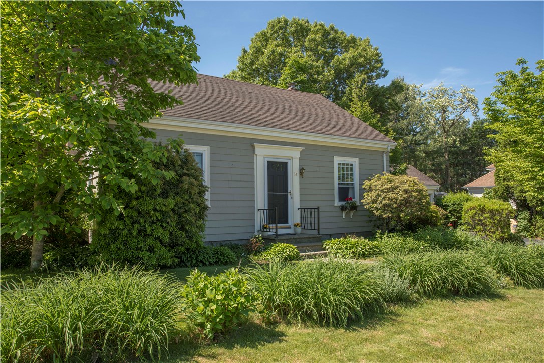 16 Locust Terrace Warren, RI 02885 - Photo 1 of 30 Gallery Image 1