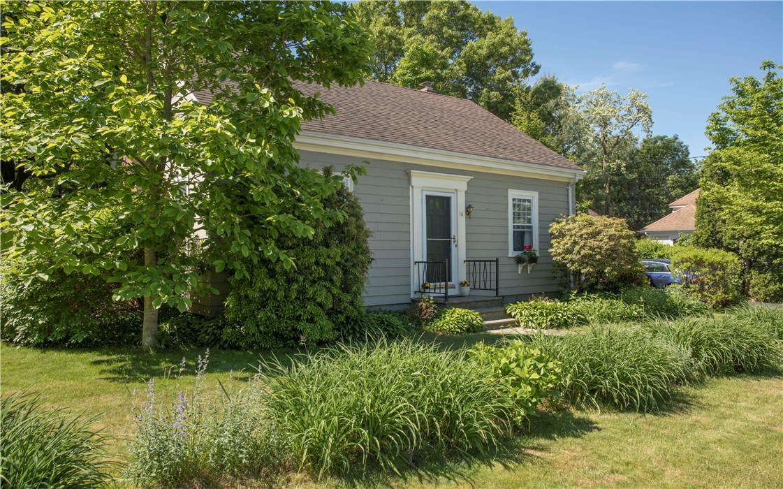 16 Locust Terrace Warren, RI 02885 - Photo 6 of 30 Gallery Image 6