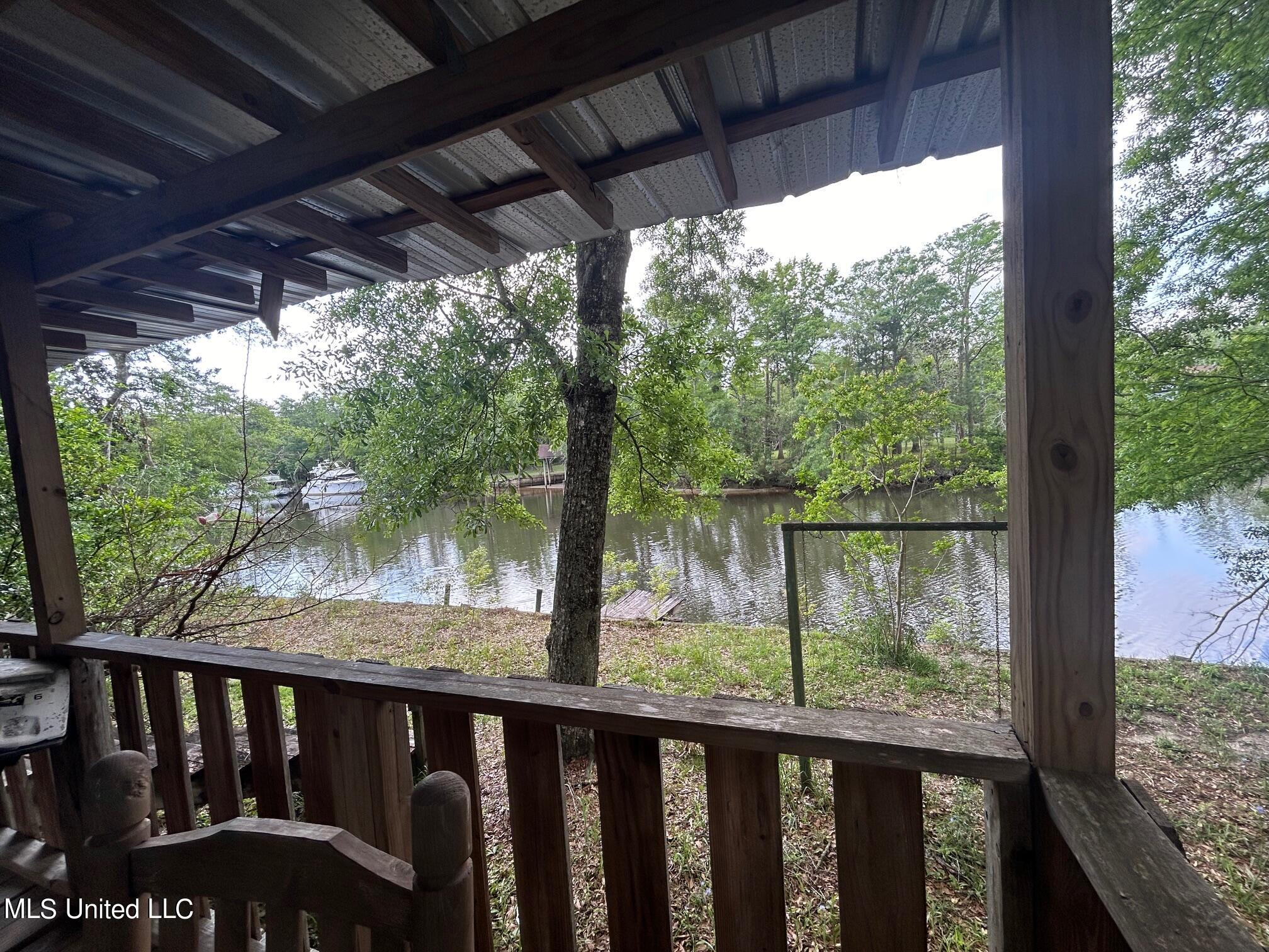 13131 Snug Harbor Road Biloxi, MS 39532 - Photo 3 of 5 IMG_5459
