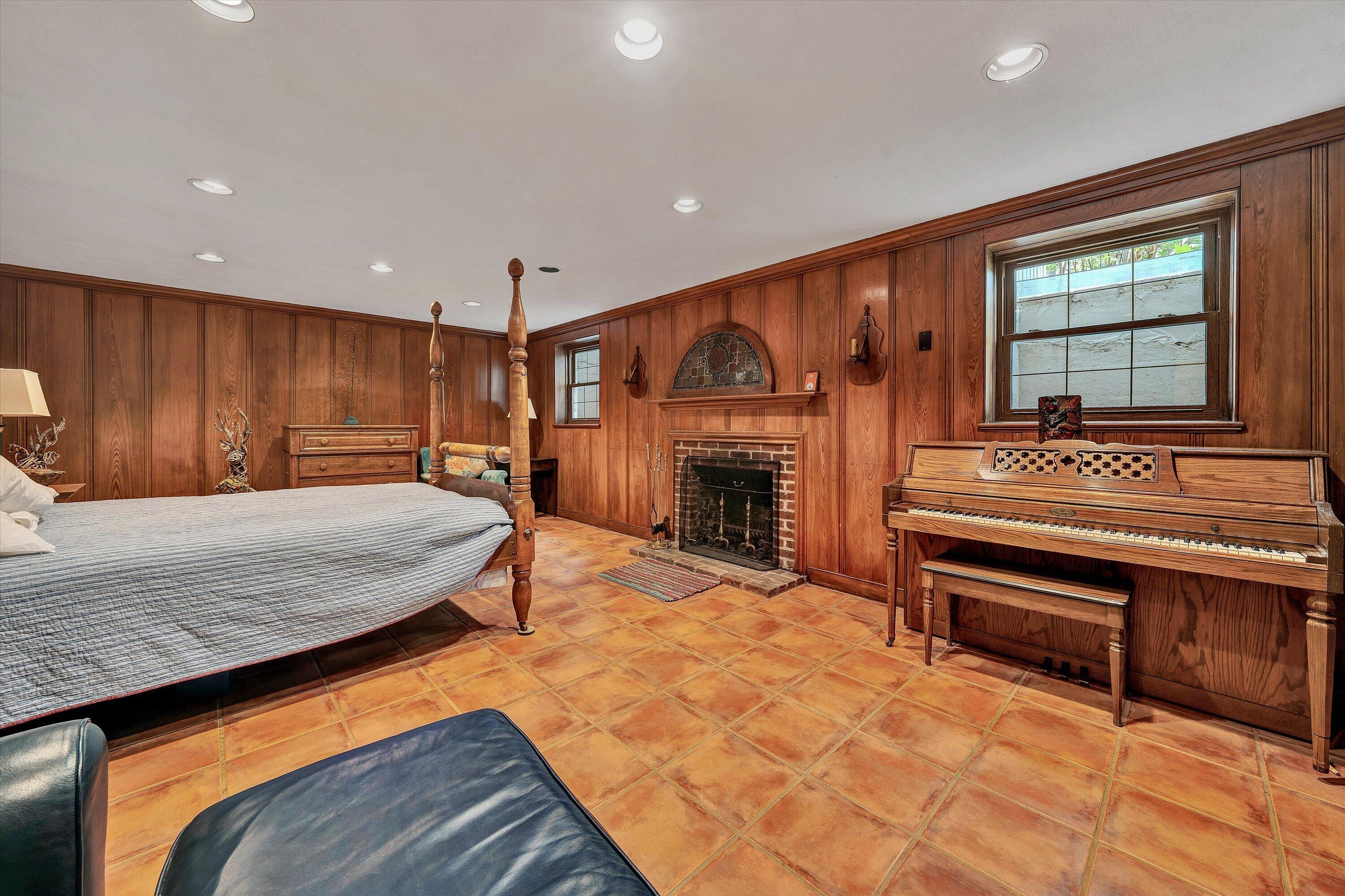 2438 Robin Hood Road Southeast Roanoke, VA 24014 - Photo 52 of 81 52-DSC00241