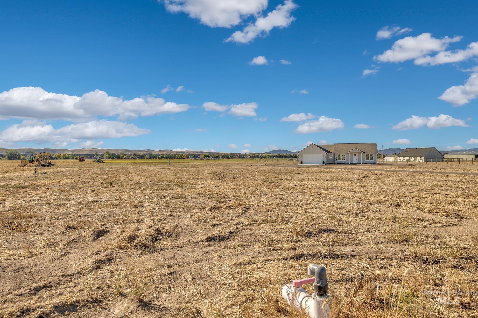 1371 Hansen Road Weiser, ID 83672 - Photo 36 of 44 Single-story residence with a two-car garage