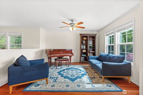 $999,000 | 23412 Southeast 260th Court, Maple Valley, WA 98038
