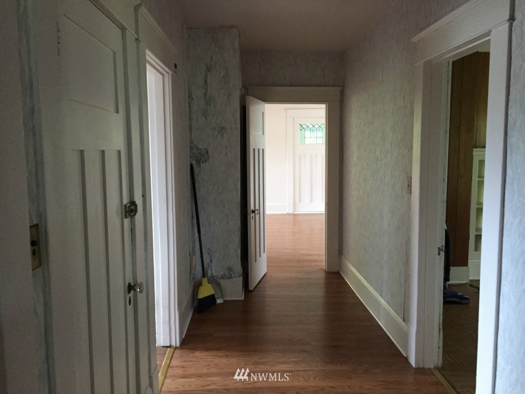 1026 Fowler Street Raymond, WA 98577 - Photo 13 of 18 Gallery Image 13