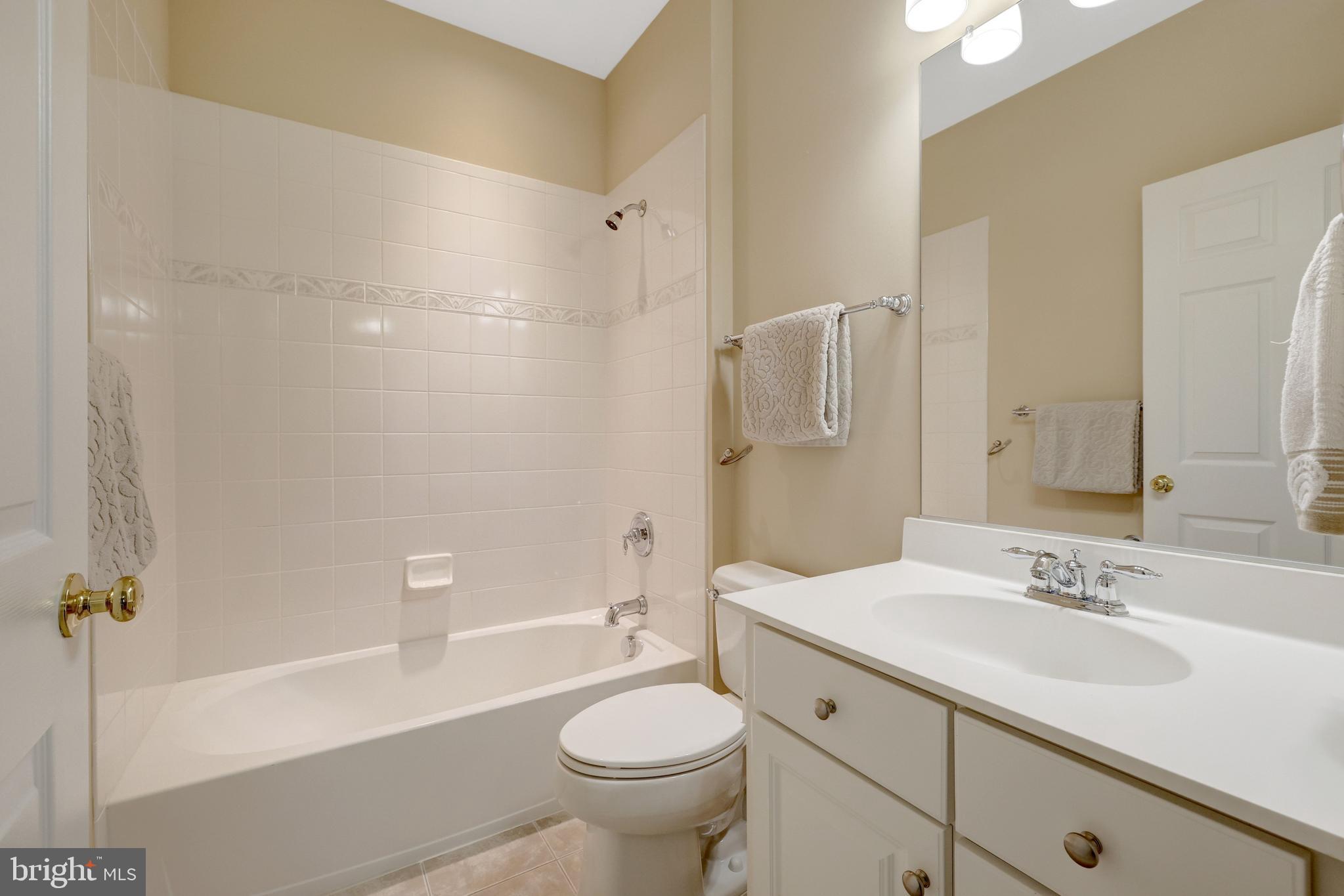 13650 Independence Ridge Nokesville, VA 20181 - Photo 48 of 98 Ensuite Full Bathroom Serving Third Bedroom