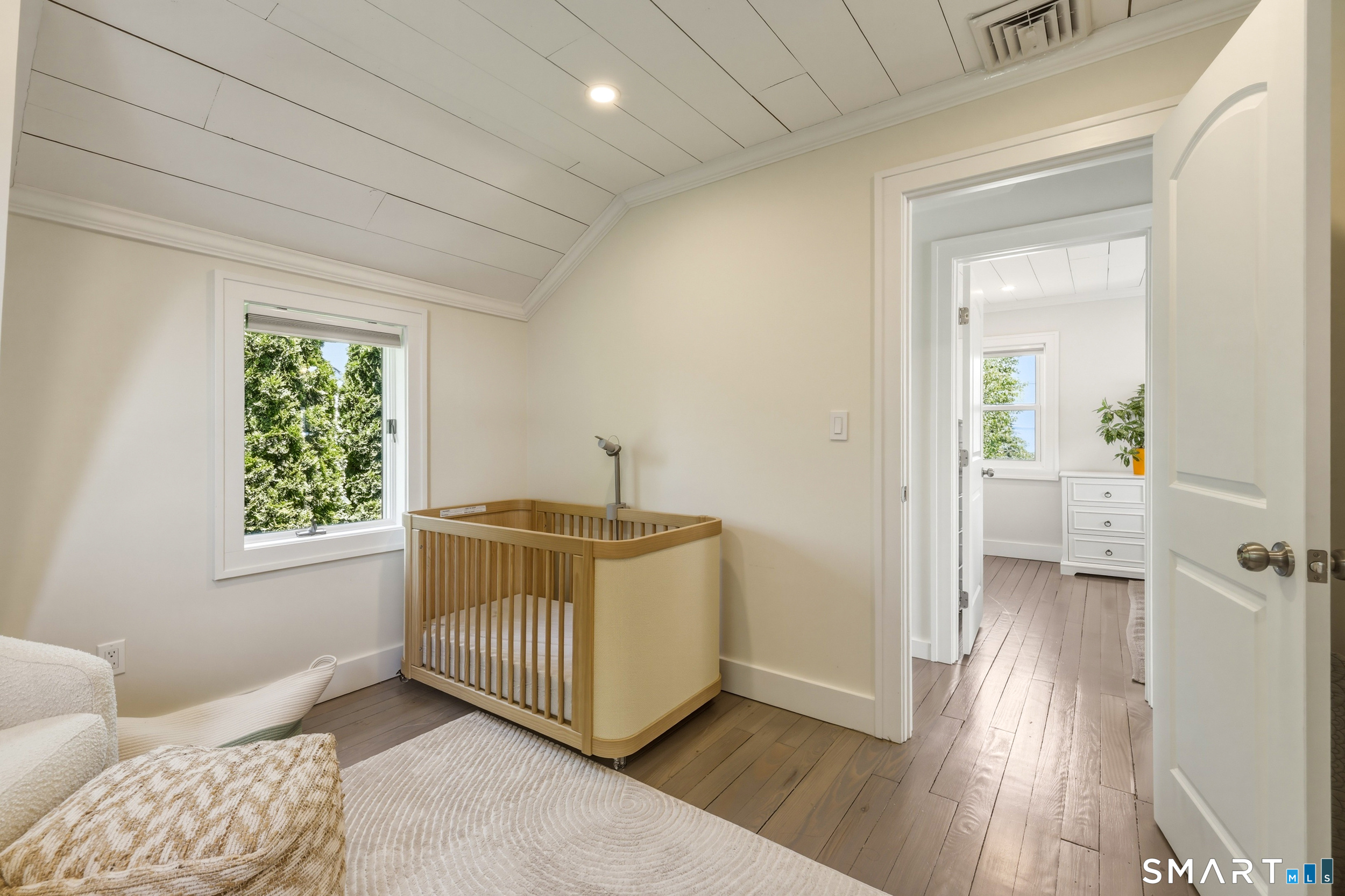 31 Sols Point Road Clinton, CT 06413 - Photo 21 of 40 A second bedroom on the second floor.