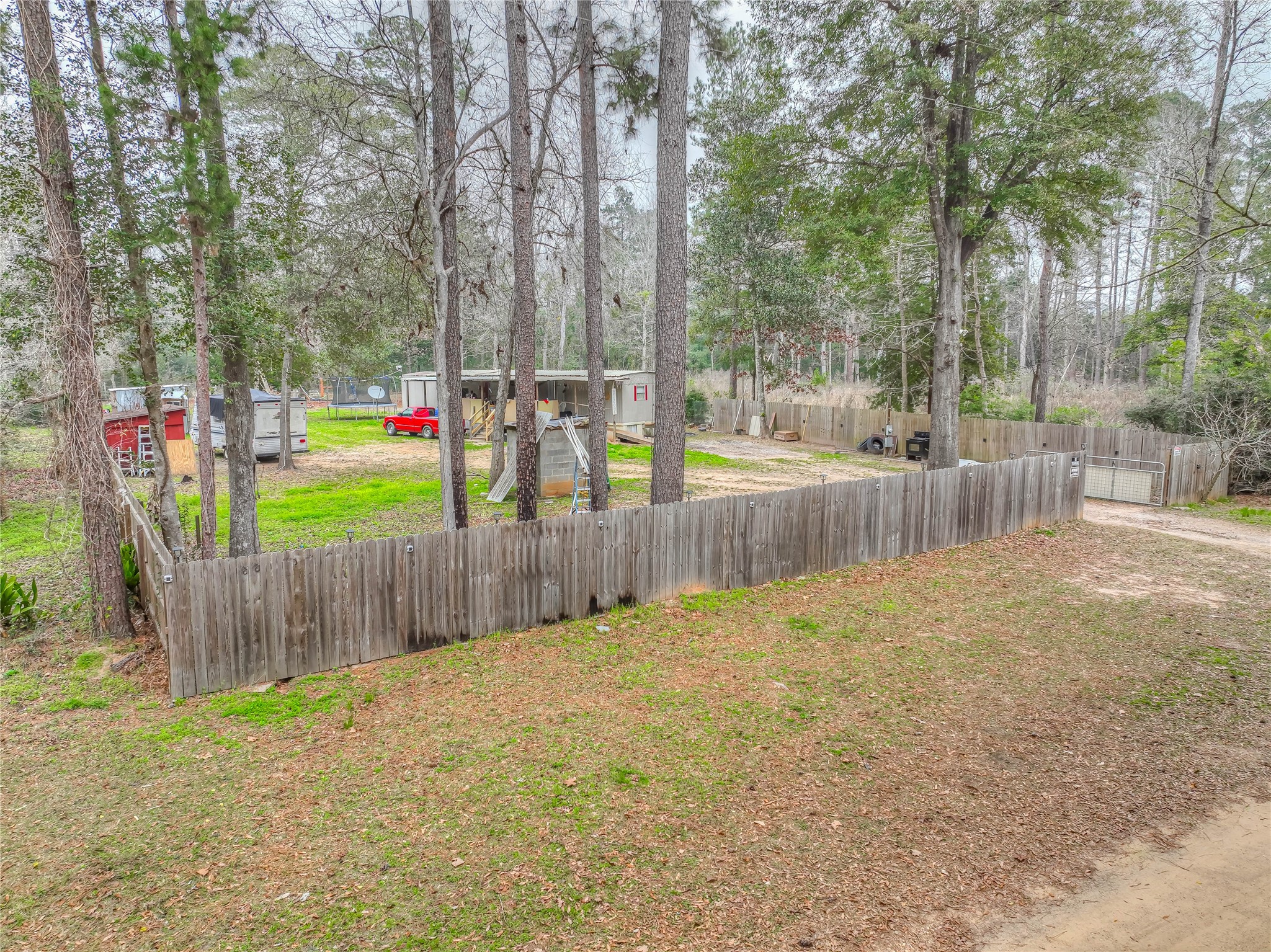 713 Garrett Road Livingston, TX 77351 - Photo 6 of 40