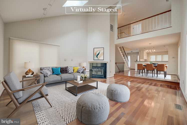 Virtually staged