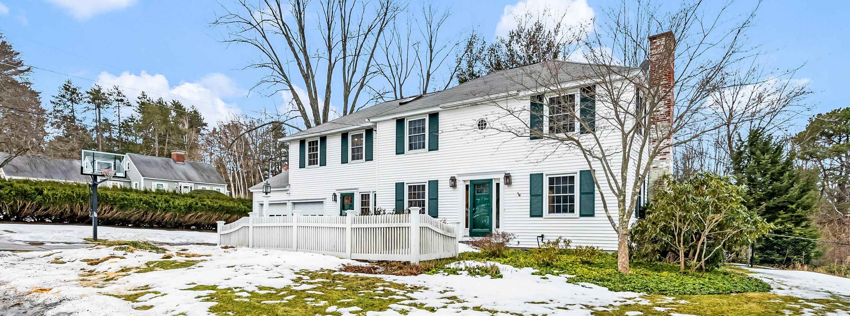 970 Ray Street Manchester, NH 03104 - Photo 1 of 31 Gallery Image 1