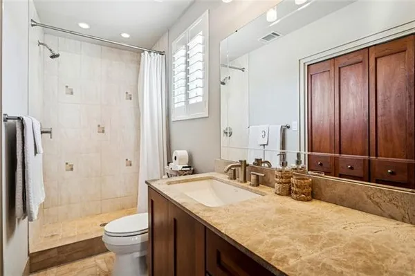 $325,000 | 141 Highway 22, Unit B2, Madisonville, LA 70447