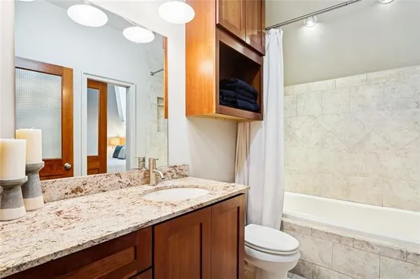 $325,000 | 141 Highway 22, Unit B2, Madisonville, LA 70447