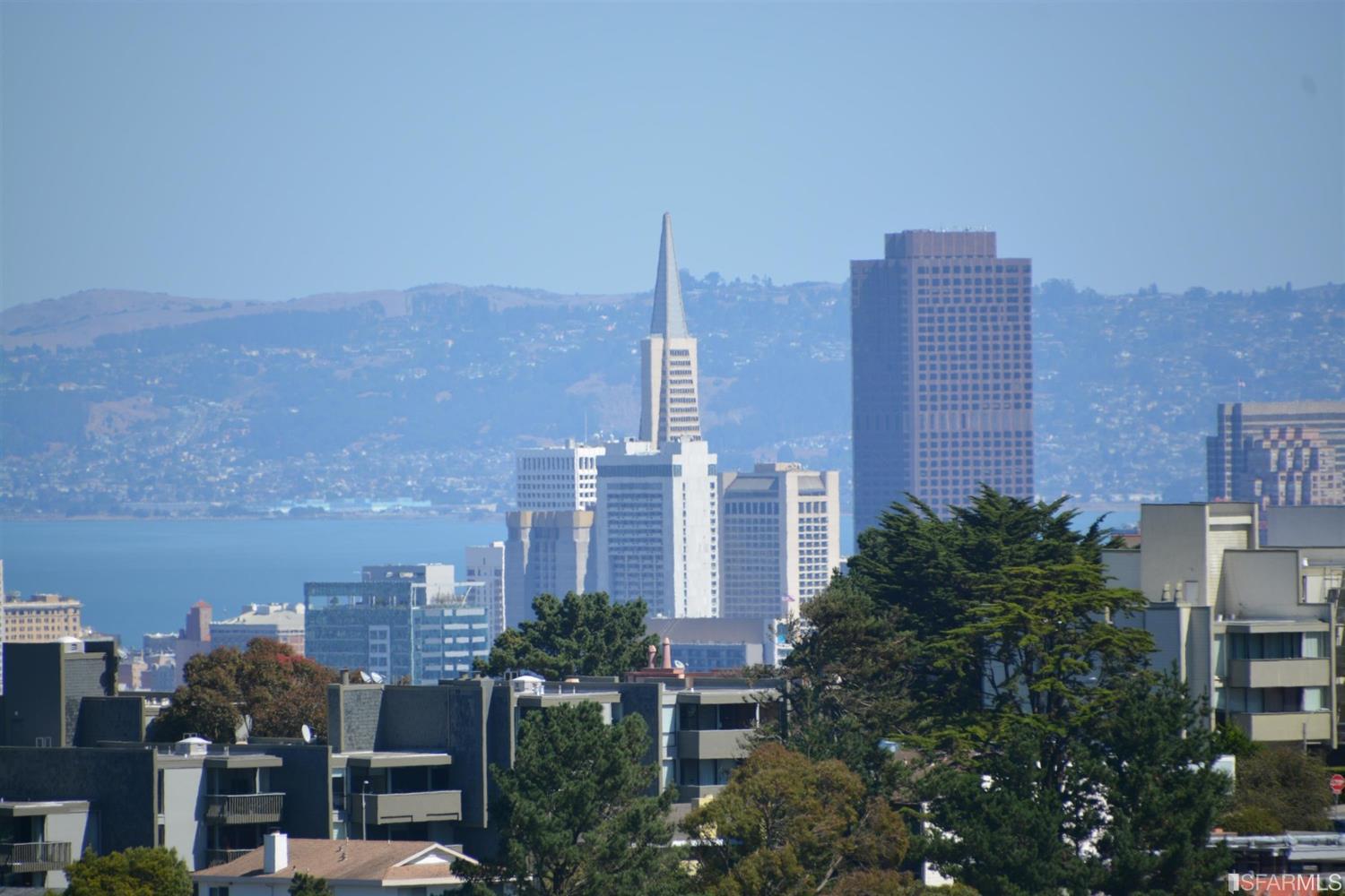 32 Sequoia Way San Francisco, CA 94127 - Photo 9 of 41