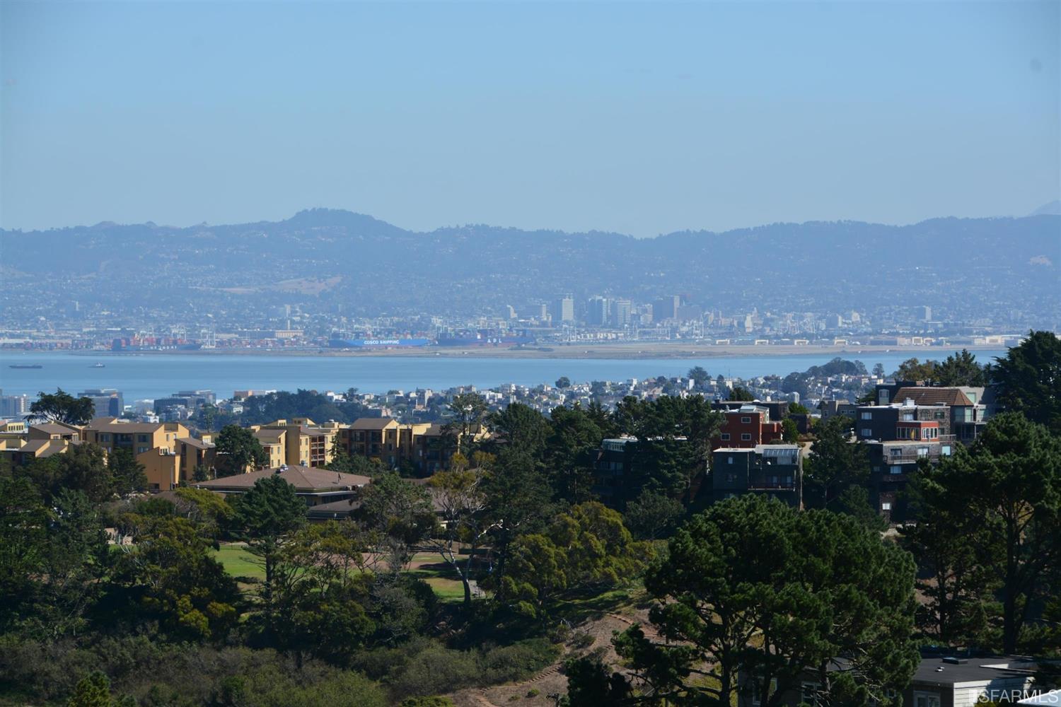 32 Sequoia Way San Francisco, CA 94127 - Photo 10 of 41